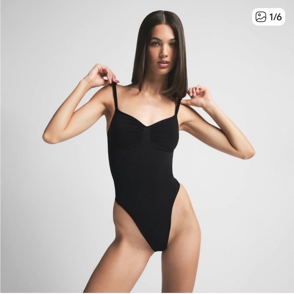 Skims Seamless Sculpt Thong Bodysuit
